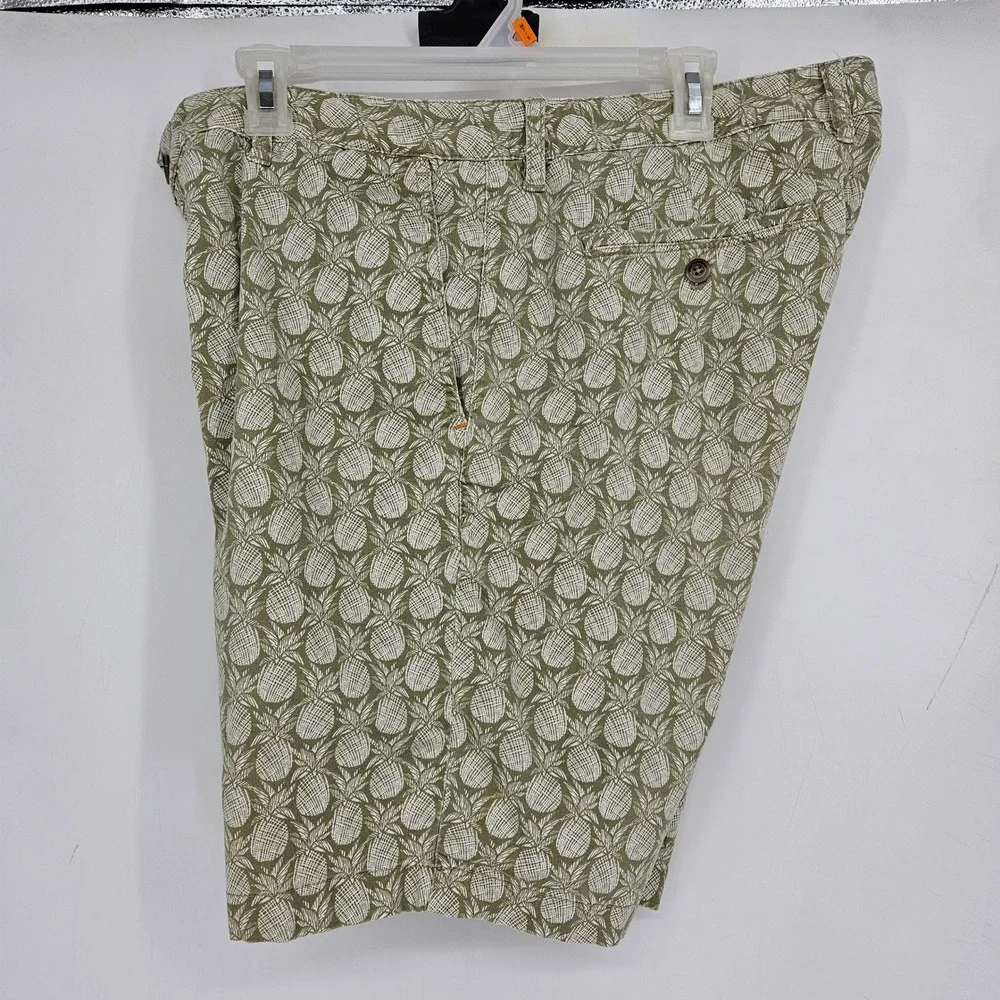 Tommy Bahama Shorts Mens 38 Chino Front‎ Casual Preppy Pineapples AOP